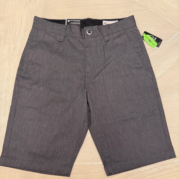 Volcom Gray Flat Front Shorts Frickin Modern Straight Chino 28 - Picture 1 of 7